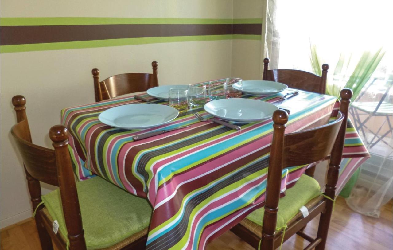 1 Bedroom Nice Apartment In Grandcamp Maisy 외부 사진