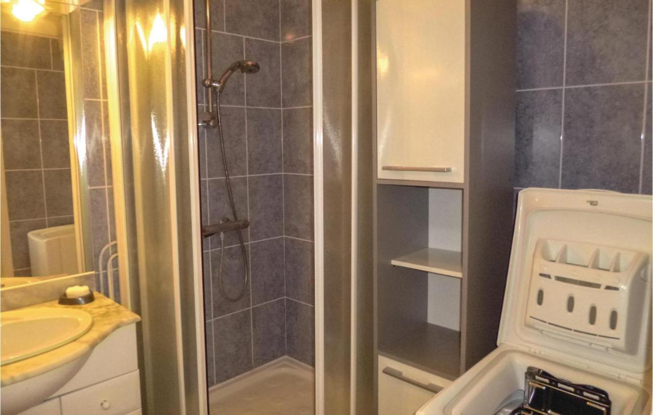 1 Bedroom Nice Apartment In Grandcamp Maisy 외부 사진