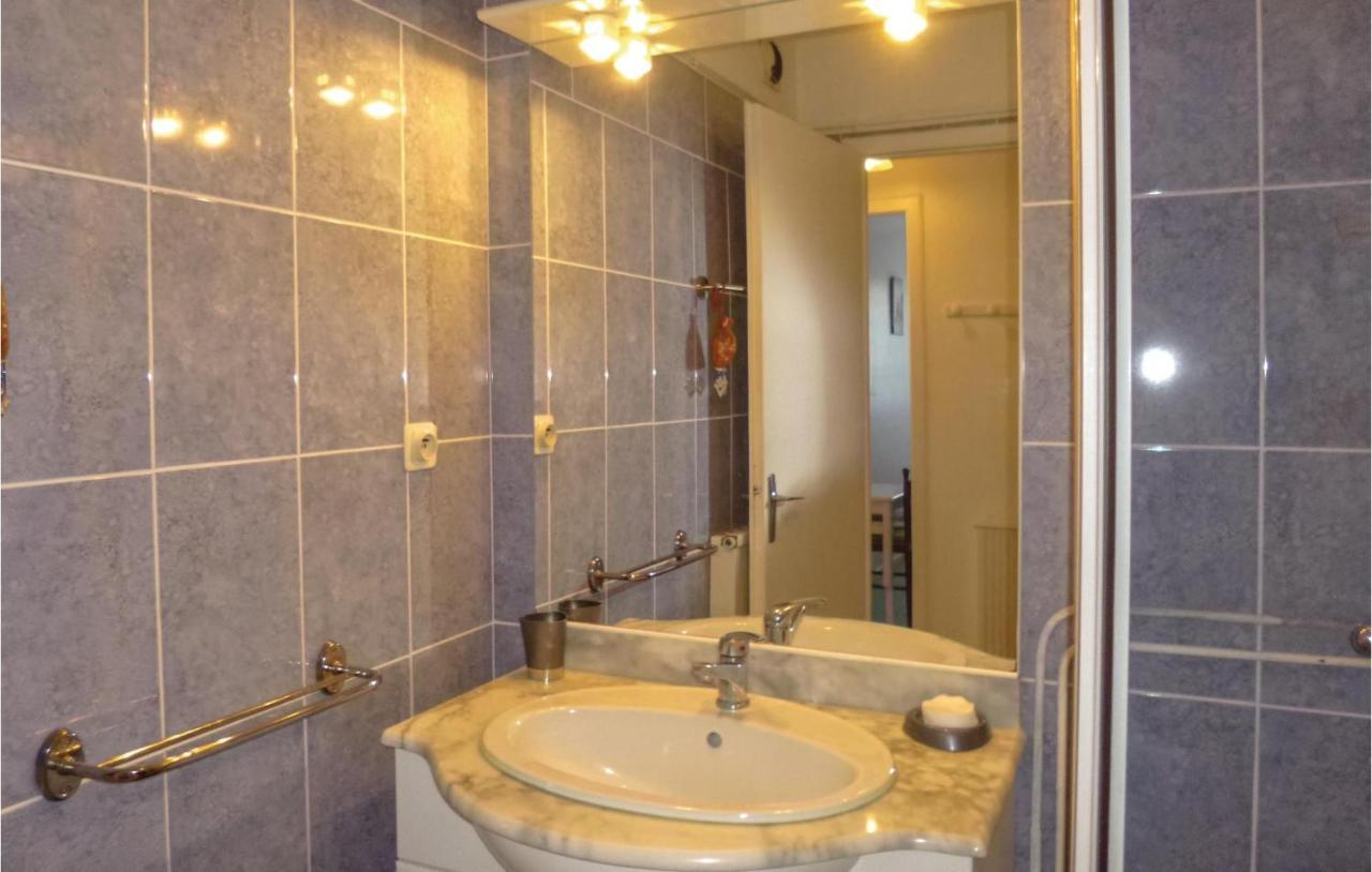 1 Bedroom Nice Apartment In Grandcamp Maisy 외부 사진