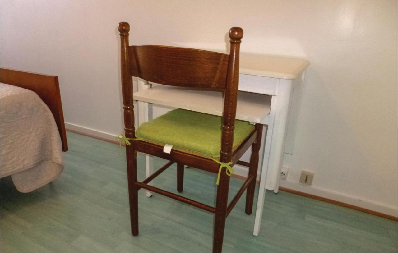 1 Bedroom Nice Apartment In Grandcamp Maisy 외부 사진