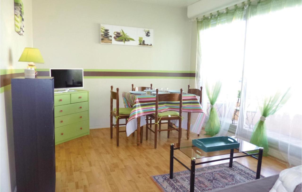 1 Bedroom Nice Apartment In Grandcamp Maisy 외부 사진