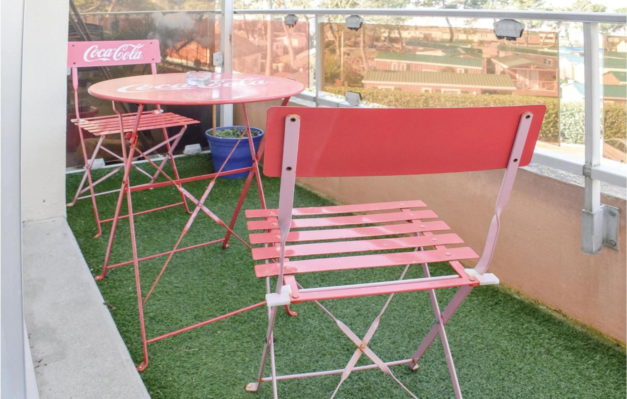 1 Bedroom Nice Apartment In Grandcamp Maisy 외부 사진